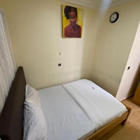 לגוס Apartment D מראה חיצוני תמונה